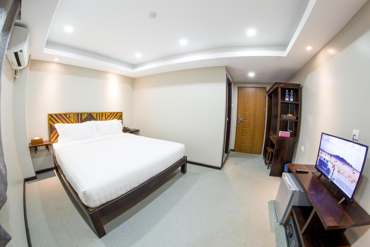 Tristar Hotel Rangun Kültér fotó