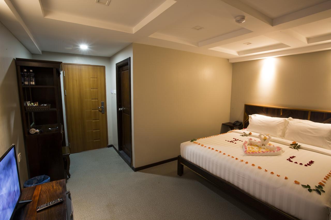 Tristar Hotel Rangun Kültér fotó
