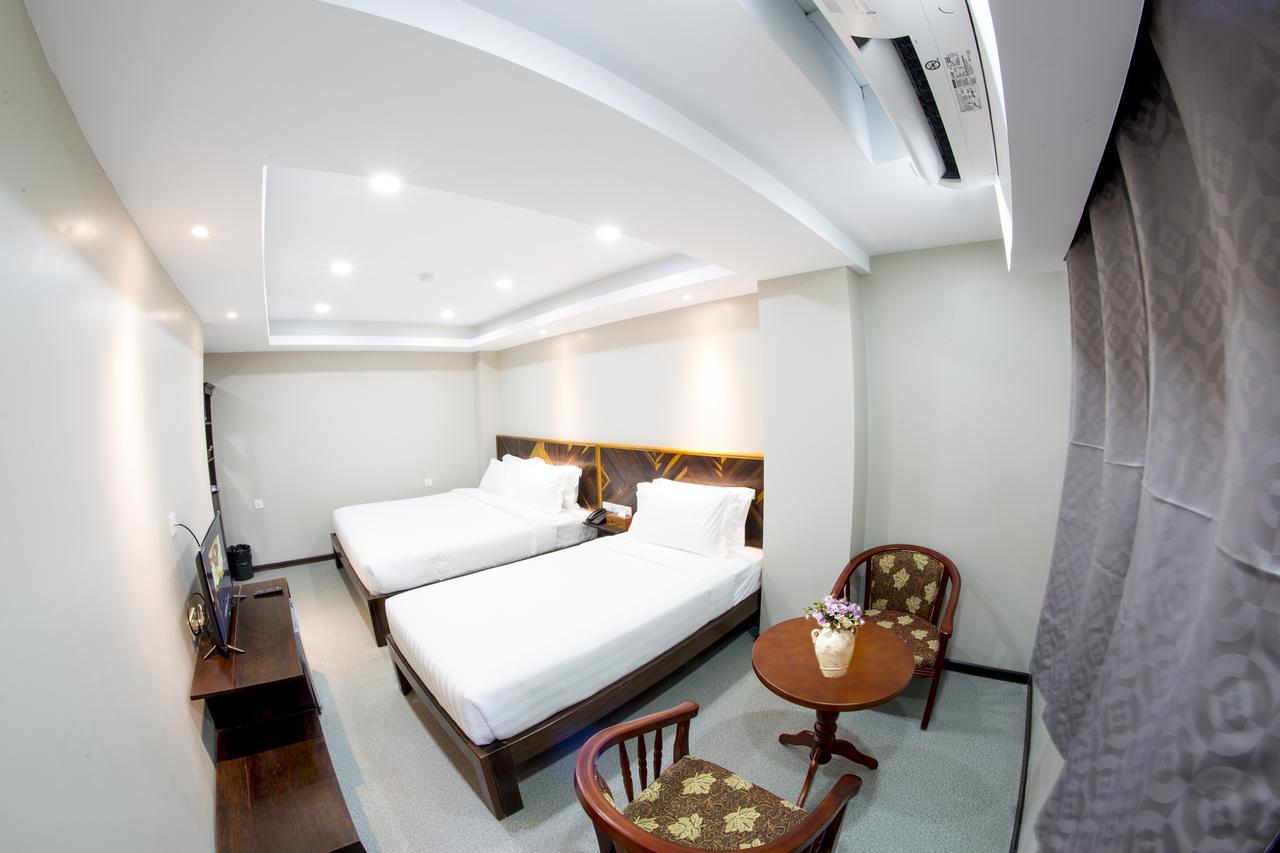 Tristar Hotel Rangun Kültér fotó