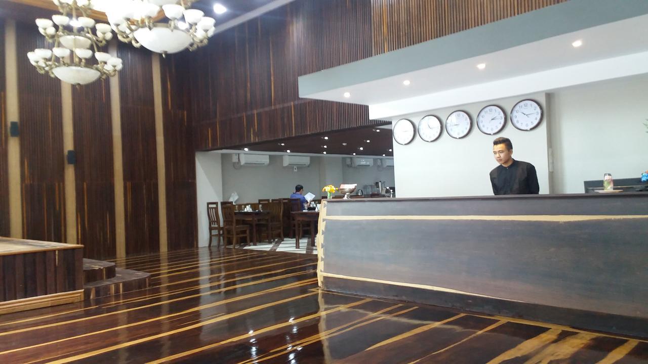 Tristar Hotel Rangun Kültér fotó